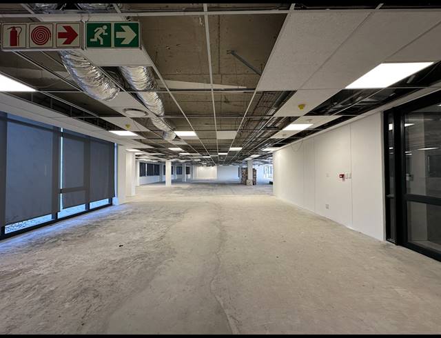 408.60M² OFFICE TO LET IN DORINGKLOOF